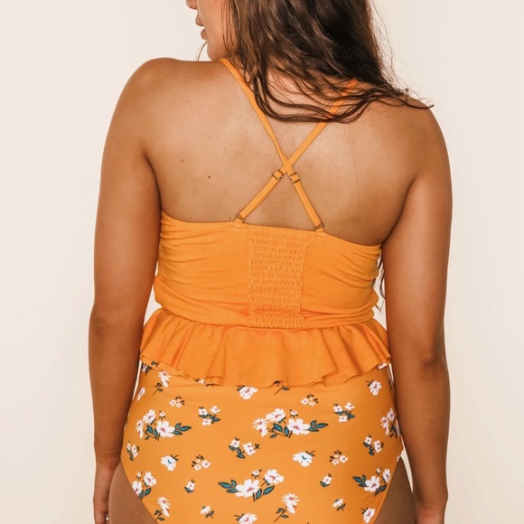 NWT! Coral Reef Swim Bora Top in Mango Ruffled Women's Swim top size small - Picture 6 of 11